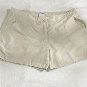 Guy Harvey Bluewater size 14 ladies neutral color tan shorts